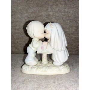 Precious Moments Vintage 1992 Sealed With A Kiss Figurine